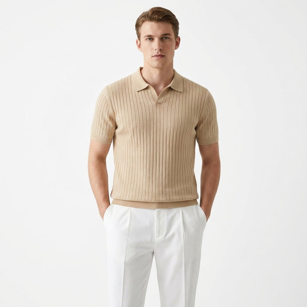 Polo z dekoltem V i prążkowaną teksturą | Smart casual z krótkim rękawem